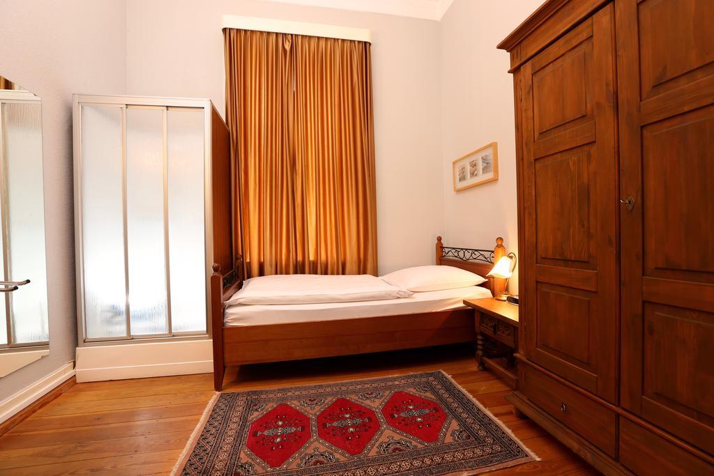 Hotel Amsterdam Hamburg Room photo